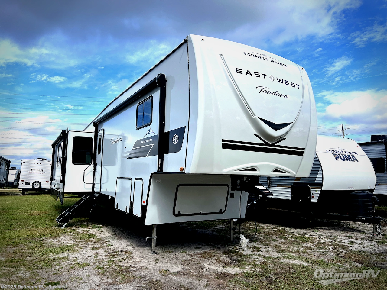 New 2026 East to West Tandara 388LR available in Bushnell, Florida