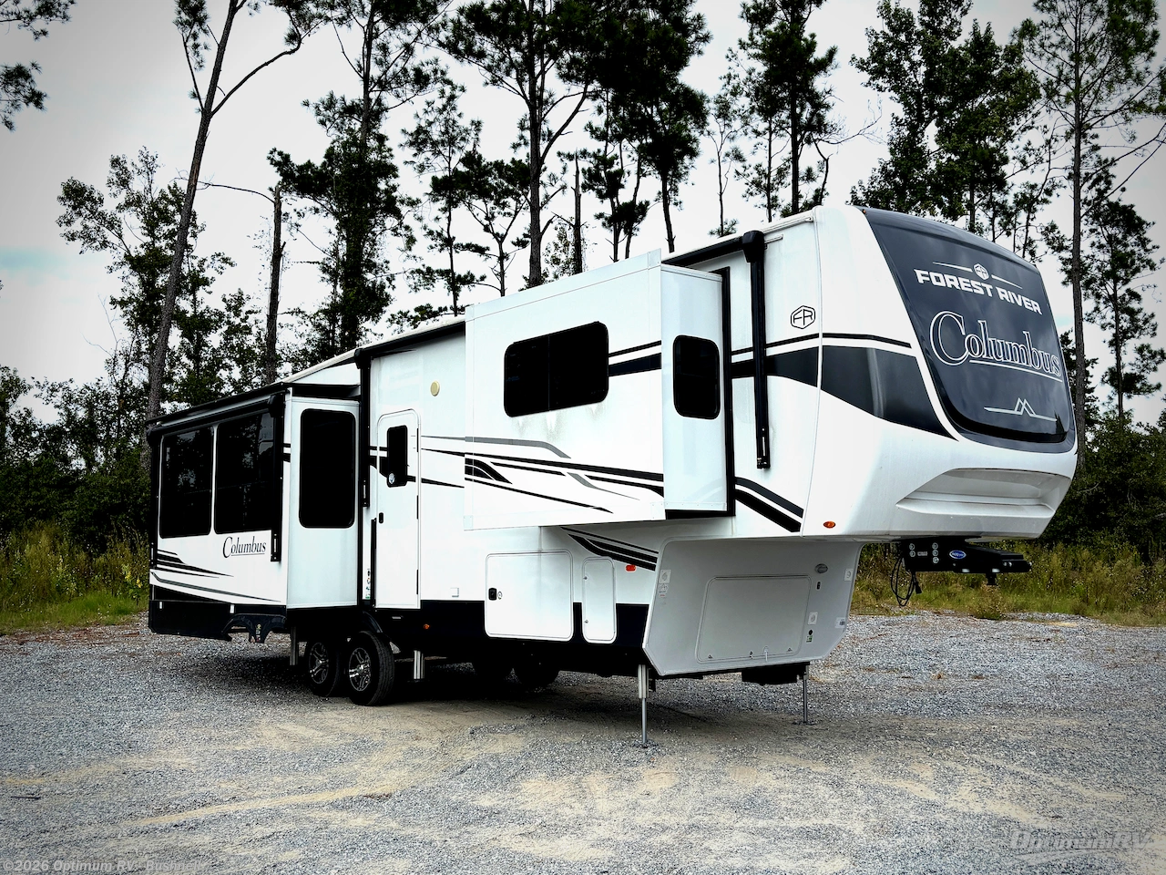 New 2025 Palomino Columbus 380RL available in Bushnell, Florida