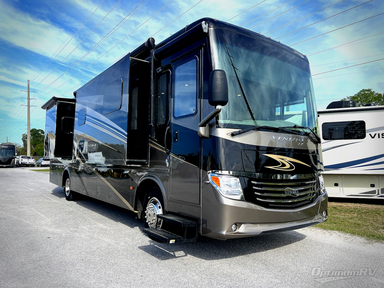 Used 2016 Newmar Ventana 3709 available in Bushnell, Florida
