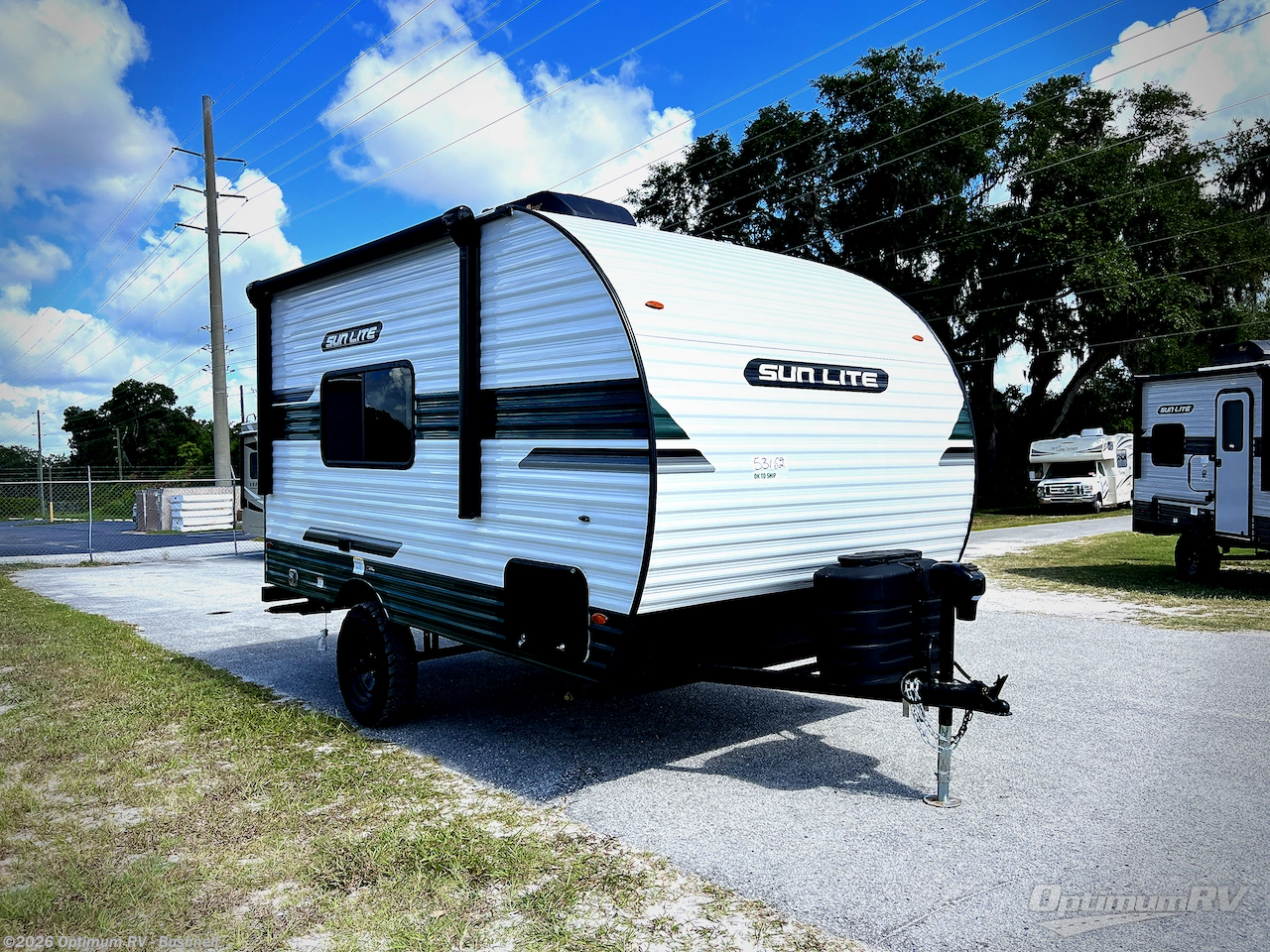 New 2027 Sunset Park RV Sun Lite 16BH available in Bushnell, Florida