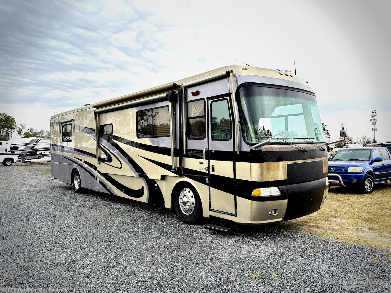 Used 2003 Monaco RV Windsor 40PDQ available in Bushnell, Florida