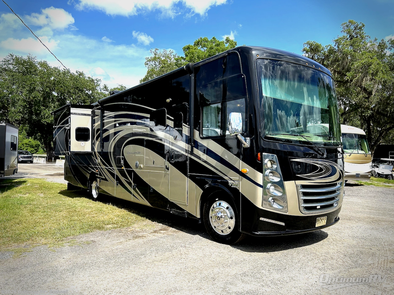 Used 2018 Damon Challenger 37LX available in Bushnell, Florida