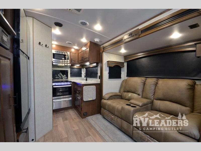 New 2026 Outdoors RV Creek Side Titanium Series 17CE available in Adamsburg, Pennsylvania