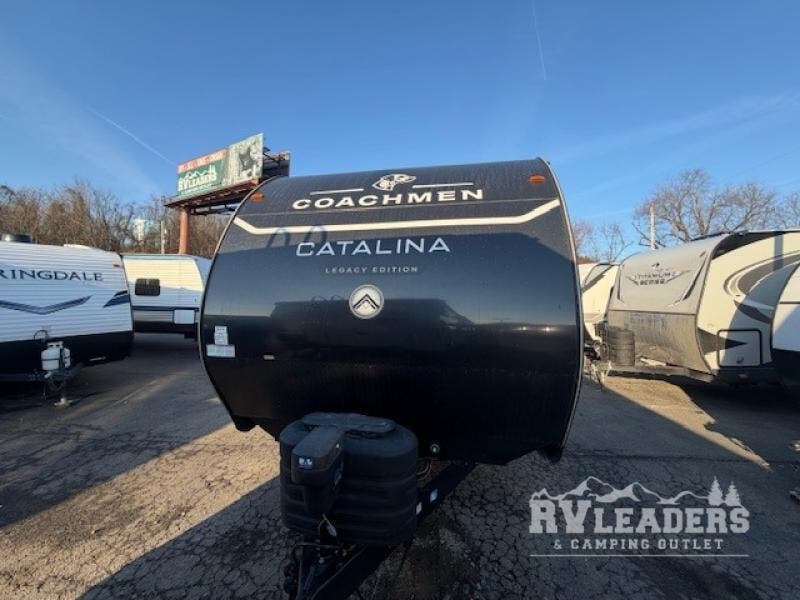 Used 2024 Coachmen Catalina Legacy Edition 323BHDSCK available in Adamsburg, Pennsylvania