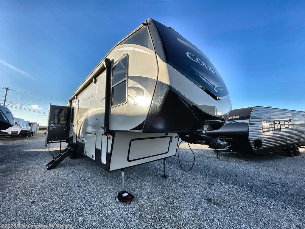 Used 2019 Keystone Cougar 362RKS available in Midland, Michigan