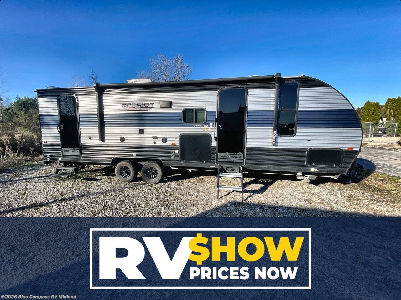 Used 2022 Forest River Cherokee Grey Wolf 26DBH available in Midland, Michigan