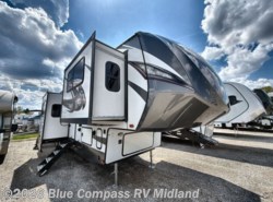 Used 2019 Forest River Wildwood Heritage Glen LTZ 378FL available in Midland, Michigan