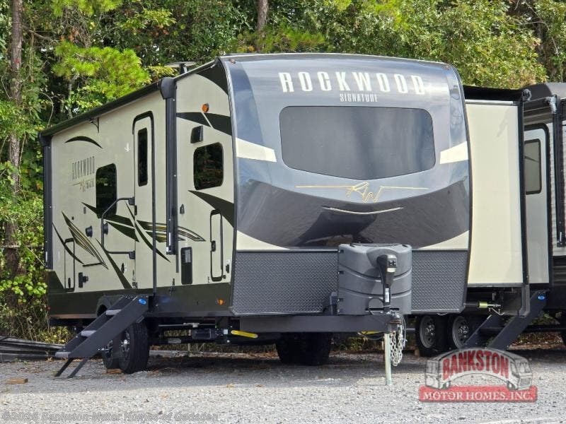 Used 2022 Forest River Rockwood Signature Ultra Lite 8263MBR available in Attalla, Alabama