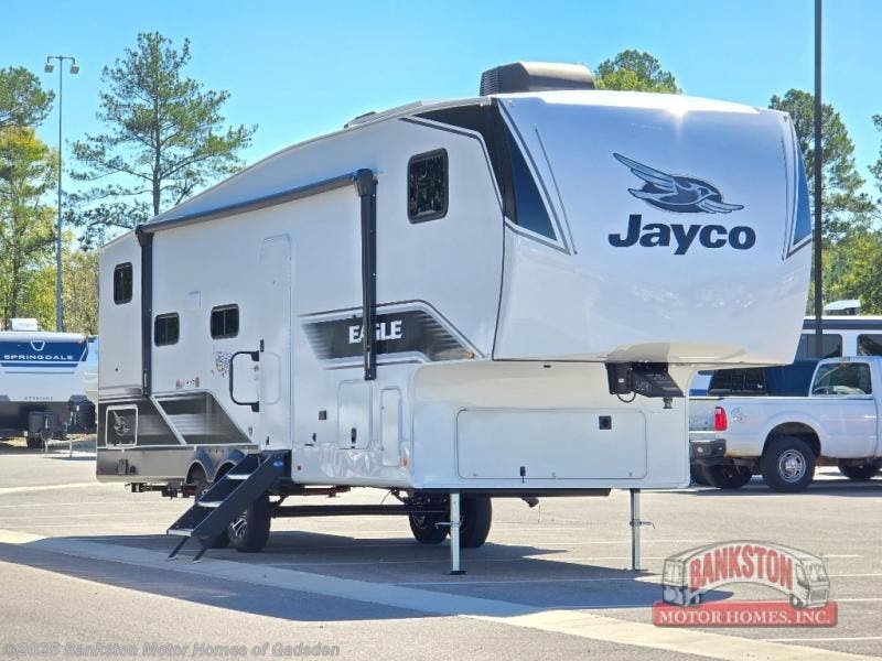 Used 2025 Jayco Eagle SLE 28BHU available in Attalla, Alabama