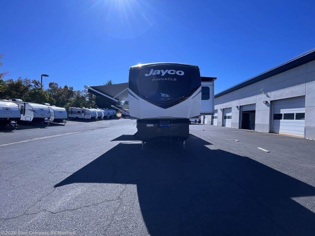 New 2026 Jayco Pinnacle 38KPTS available in Medford, Oregon