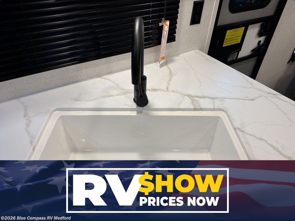 New 2027 Jayco Jay Flight 262RLSW available in Medford, Oregon