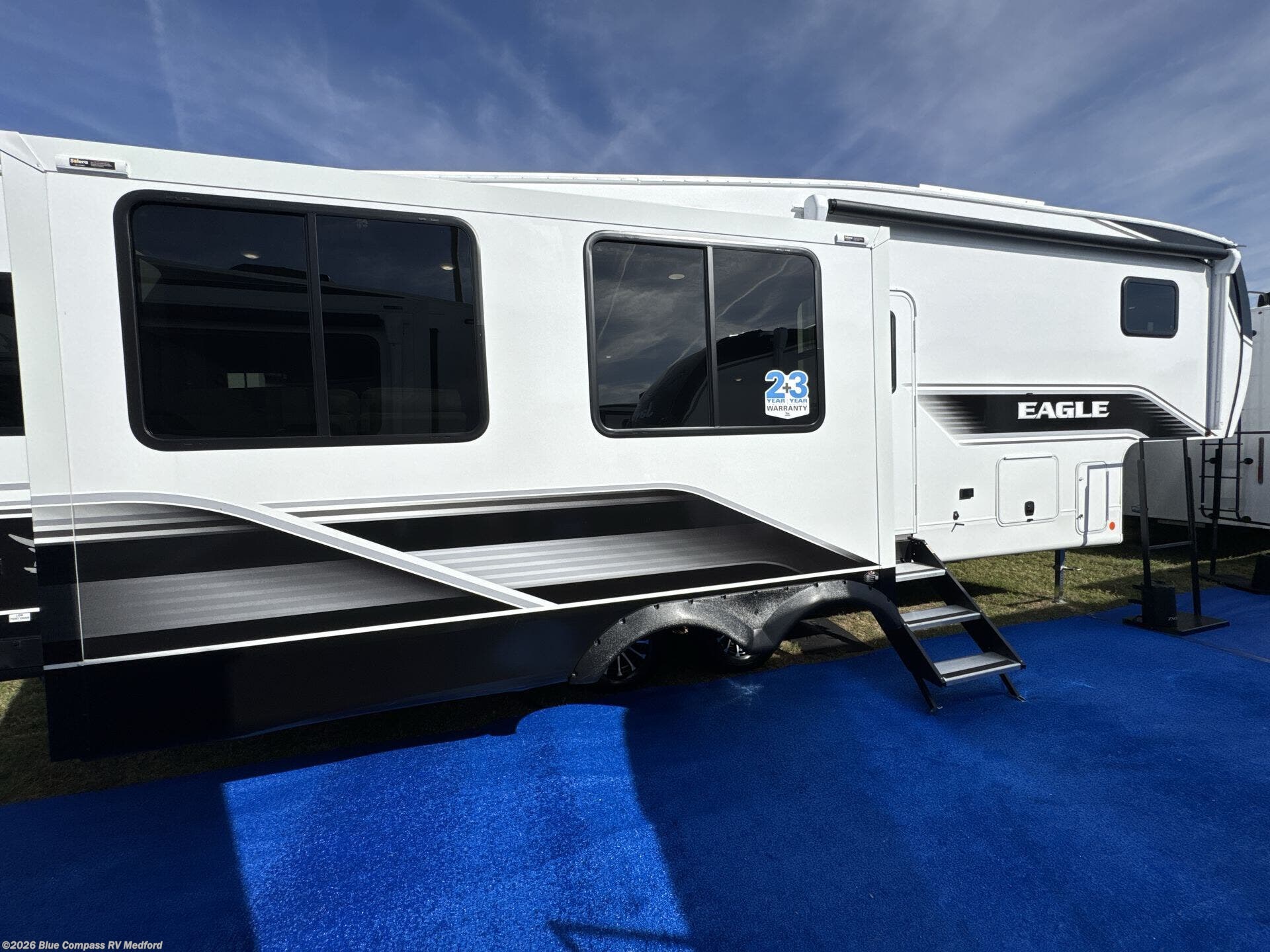New 2026 Jayco Eagle SLE 30RLT available in Medford, Oregon