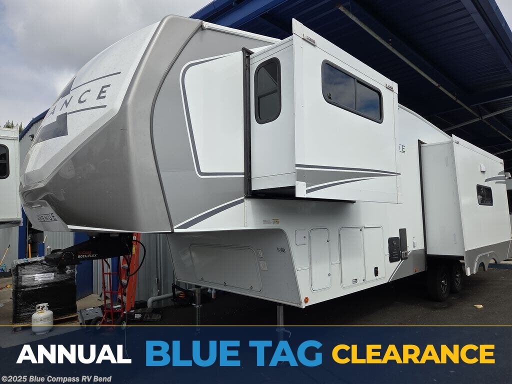 New 2026 Alliance RV Avenue 32RLS available in Bend, Oregon