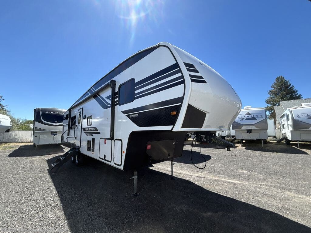 New 2026 Grand Design Reflection 100 Series 32BH available in Bend, Oregon