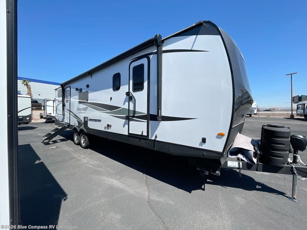 Used 2024 Forest River Flagstaff Super Lite 29BHS available in Las Vegas, Nevada