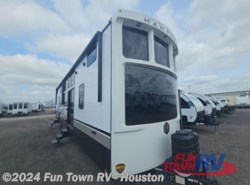 New 2024 CrossRoads Hampton HP390PVL available in Wharton, Texas