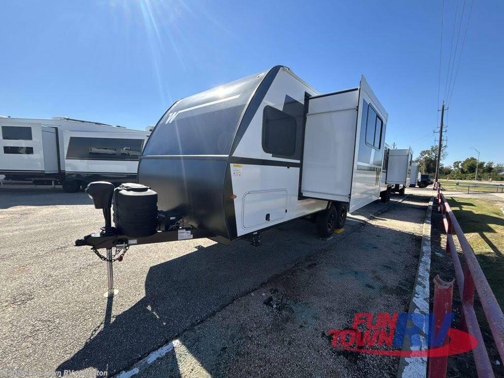 New 2026 Winnebago Micro Minnie 2100BH available in Wharton, Texas