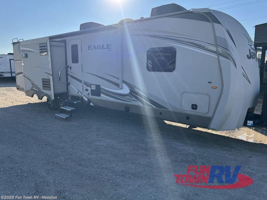 Used 2017 Jayco Eagle HT 324BHTS available in Wharton, Texas