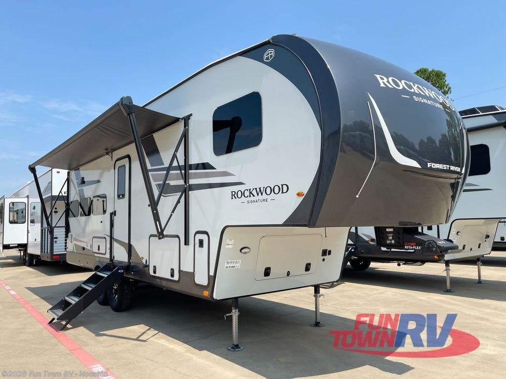 New 2026 Forest River Rockwood Signature 301RKS available in Wharton, Texas