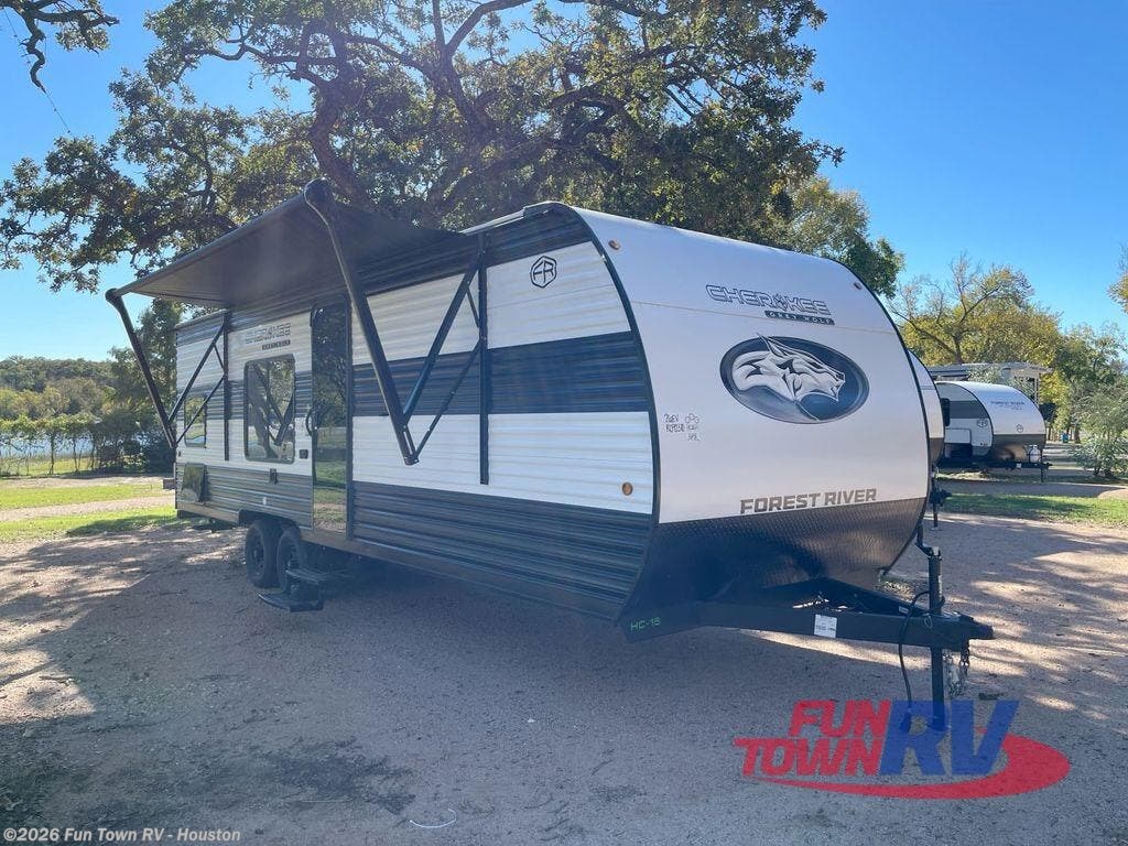 New 2025 Forest River Cherokee Wolf Den 26EV available in Wharton, Texas