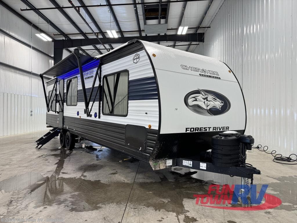 New 2025 Forest River Cherokee Grey Wolf 27LH available in Wharton, Texas