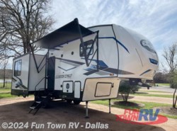 New 2024 Forest River Cherokee Arctic Wolf 27SGS available in Rockwall, Texas