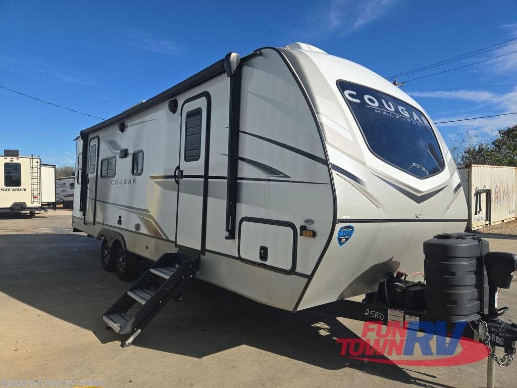 Used 2023 Keystone Cougar Half-Ton 25RDS available in Rockwall, Texas