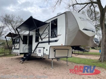 New 2024 Forest River Wildwood Heritage Glen 325RL available in Denton, Texas