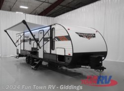 Used 2022 Forest River Wildwood X-Lite 263BHXL available in Giddings, Texas