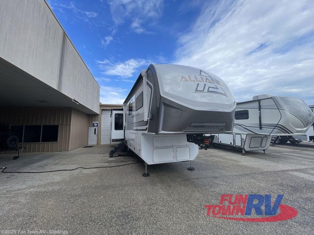 Used 2025 Alliance RV Paradigm 375RD available in Giddings, Texas
