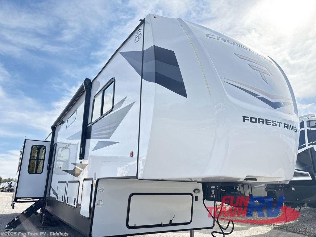 New 2026 Prime Time Crusader BONUS38 available in Giddings, Texas