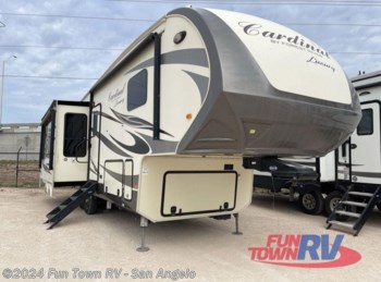 Used 2018 Forest River Cardinal Luxury 3250RLX available in San Angelo, Texas