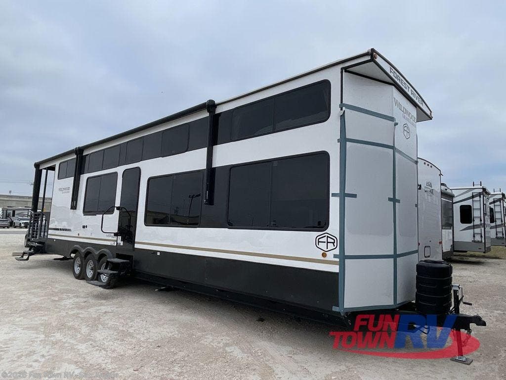 New 2025 Forest River Wildwood Grand Lodge 42VERANDA available in San Angelo, Texas