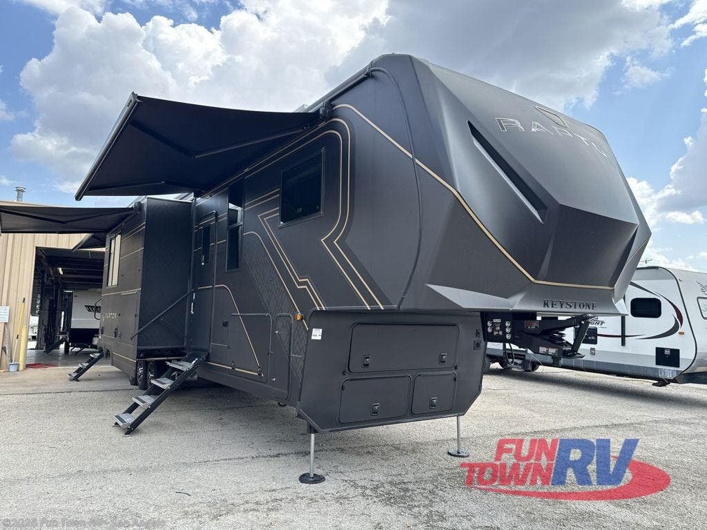 New 2026 Keystone Raptor 441 available in San Angelo, Texas