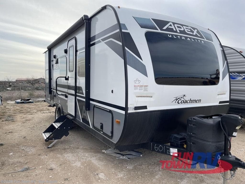 Used 2023 Coachmen Apex Ultra-Lite 215RBK available in San Angelo, Texas