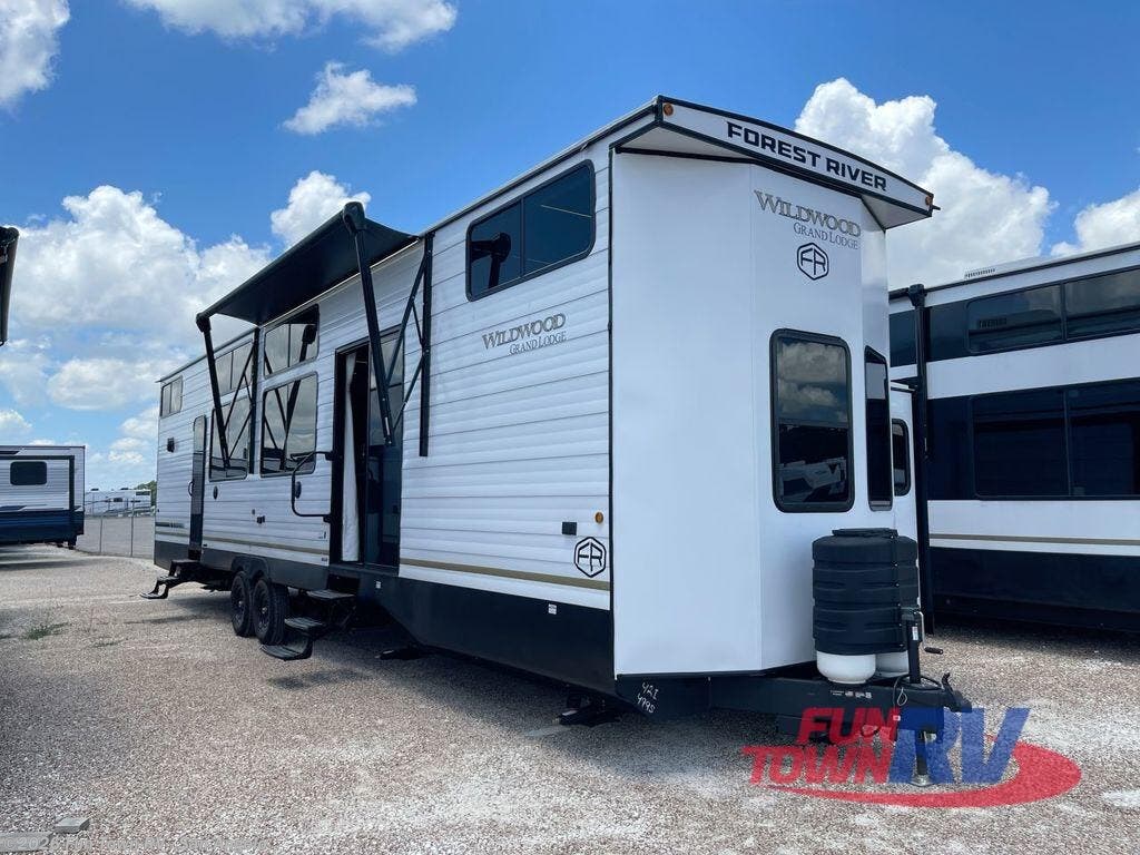 New 2026 Forest River Wildwood Grand Lodge 42ICE available in San Angelo, Texas