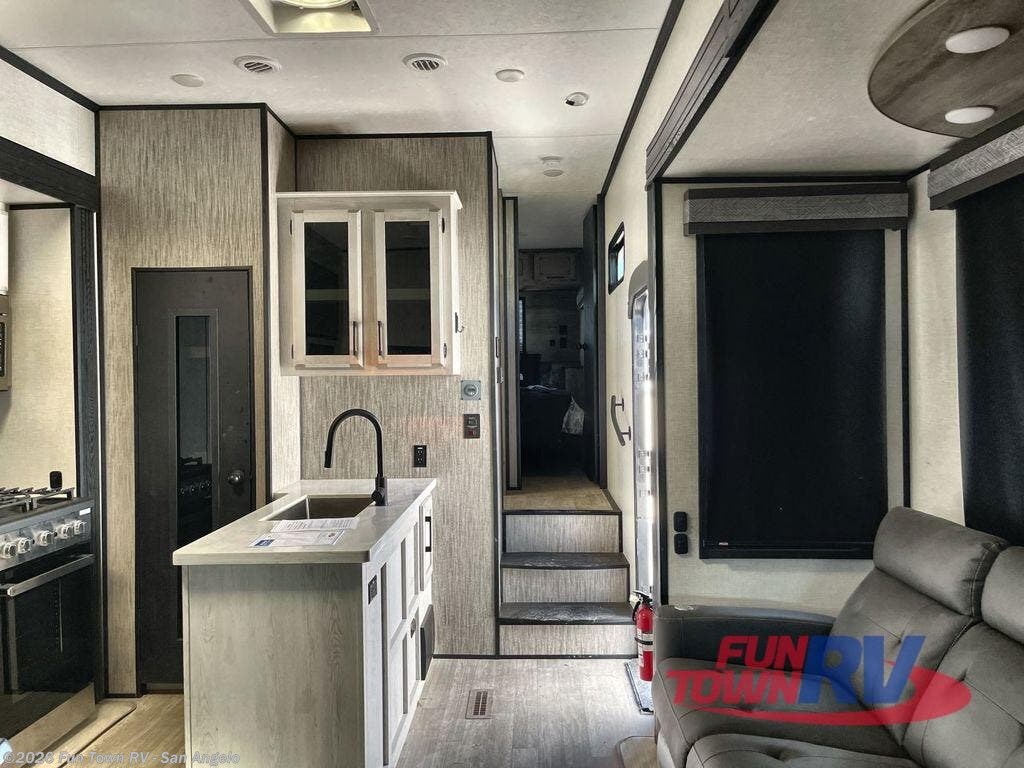 Used 2024 K-Z Venom 3413TK available in San Angelo, Texas