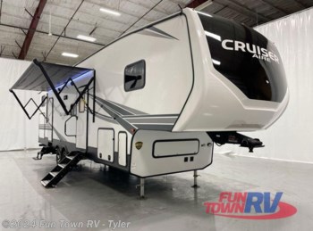 New 2023 CrossRoads Cruiser Aire CR32BH available in Mineola, Texas