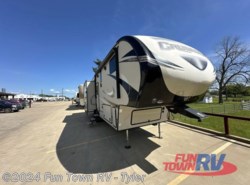 Used 2017 Prime Time Crusader 315RST available in Mineola, Texas