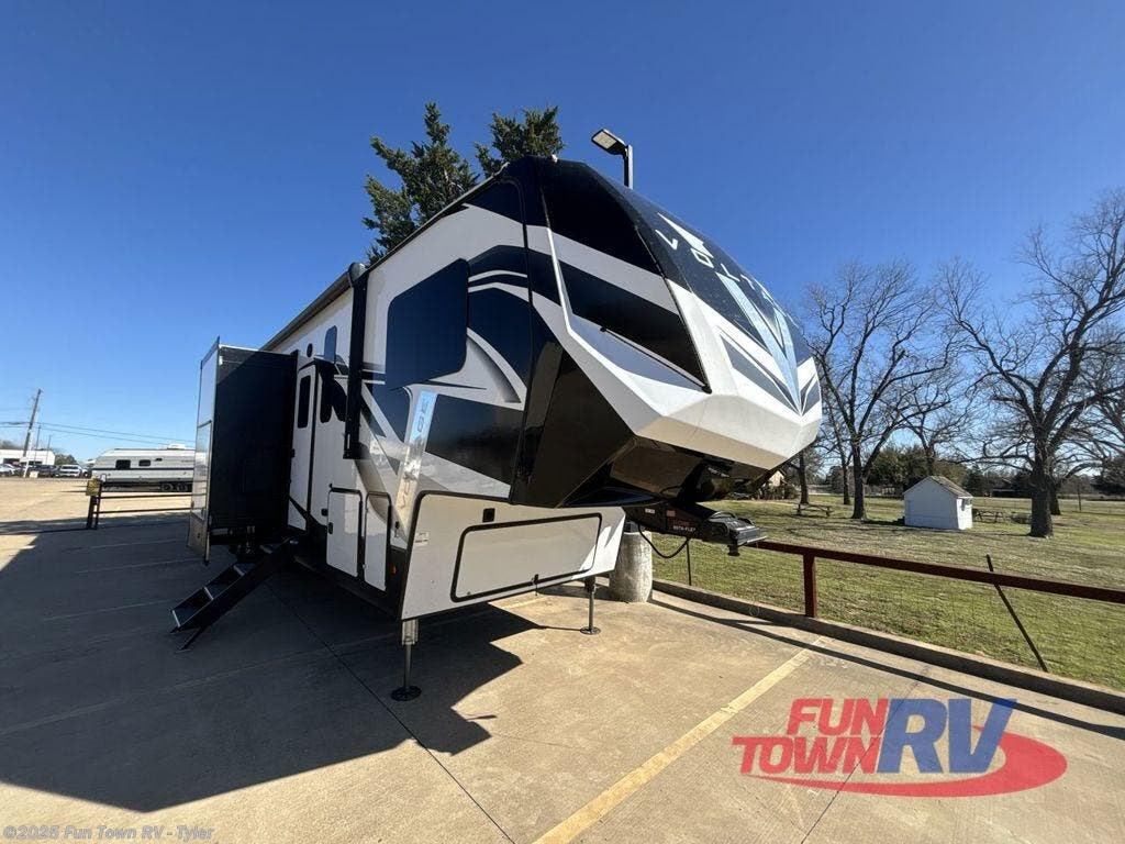 Used 2022 Dutchmen Voltage 4145 available in Mineola, Texas