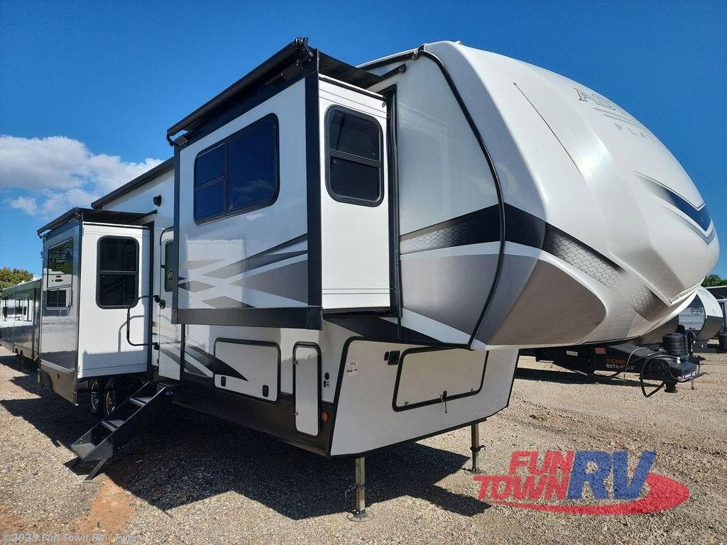 Used 2023 Dutchmen Astoria 3803FLP available in Mineola, Texas