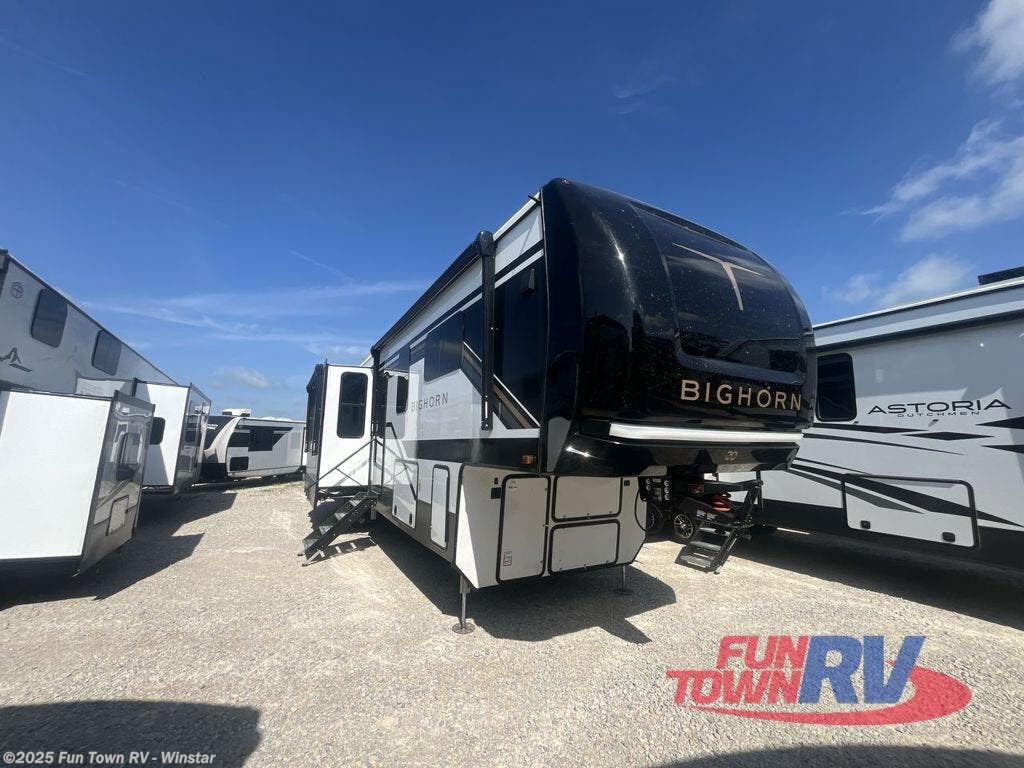 New 2025 Heartland Bighorn 392DS available in Thackerville, Oklahoma