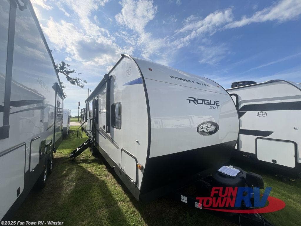 New 2025 Forest River Vengeance Rogue SUT 25SUT available in Thackerville, Oklahoma