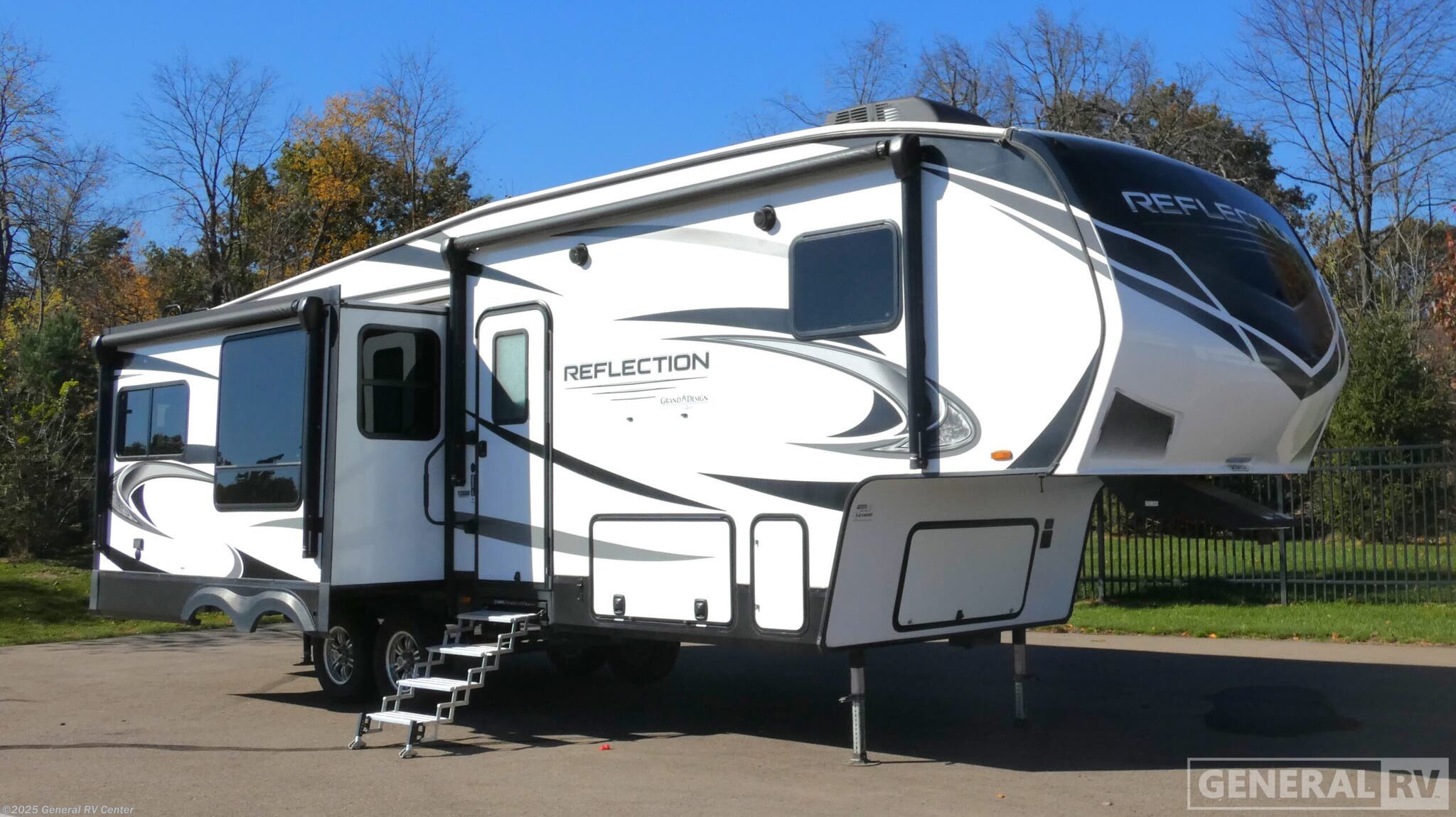 Used 2021 Grand Design Reflection 303RLS available in Clarkston, Michigan