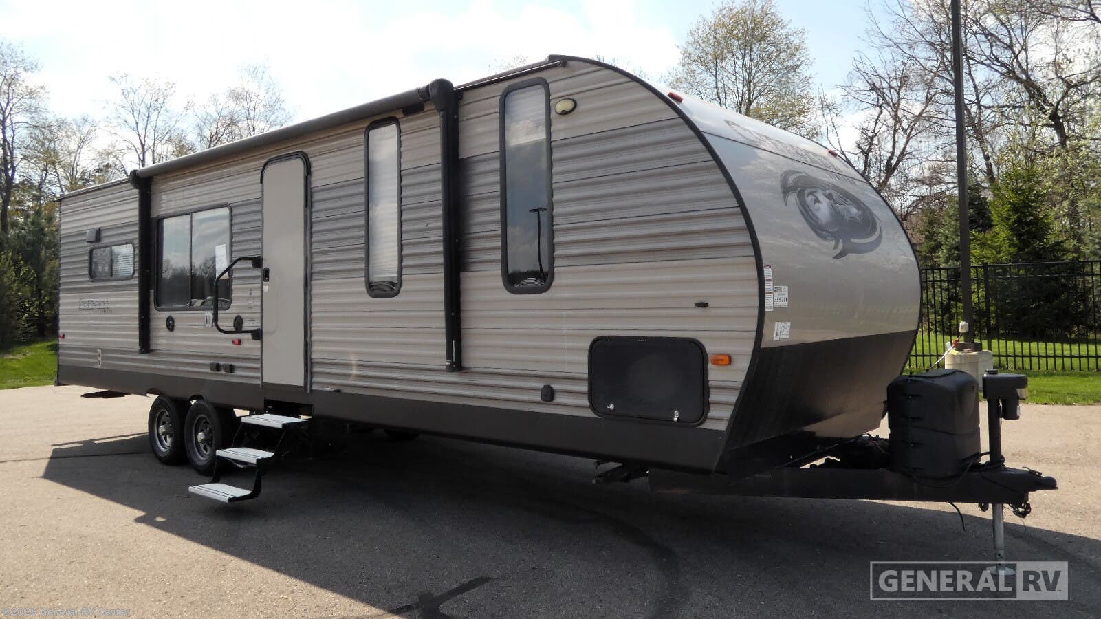 Used 2018 Forest River Cherokee 274RK available in Clarkston, Michigan