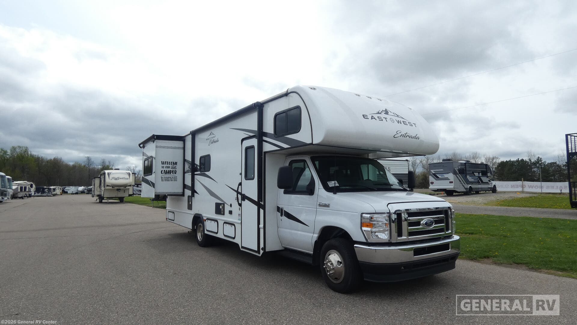 Used 2023 East to West Entrada 2600DS available in Clarkston, Michigan