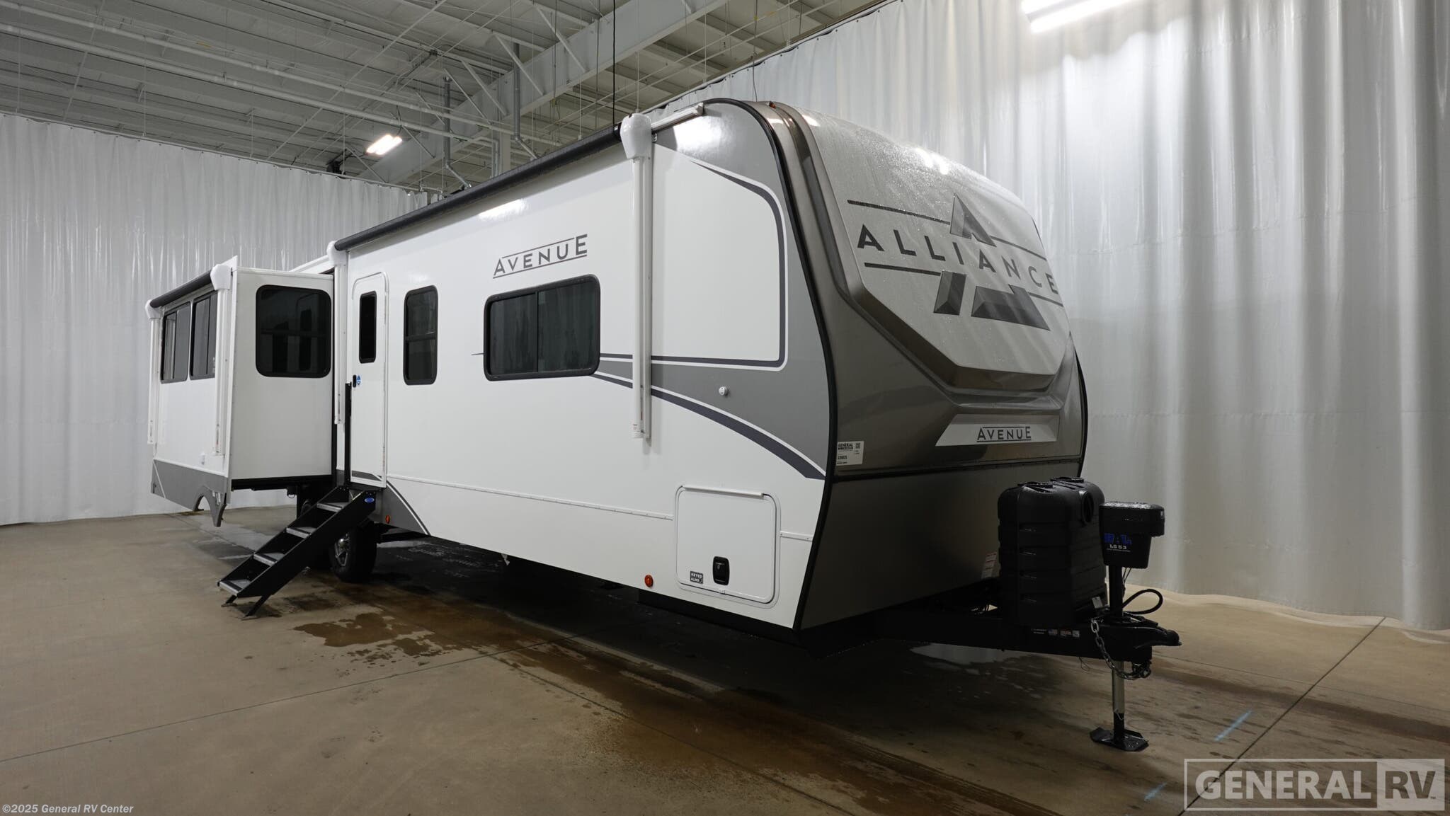 New 2026 Alliance RV Avenue 332RL available in Ocala, Florida