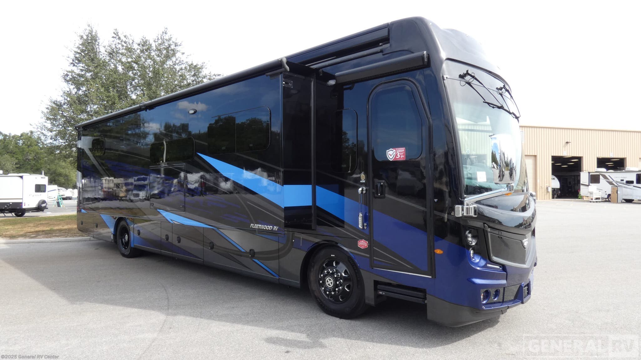 New 2026 Fleetwood Discovery LXE 40M available in Ocala, Florida