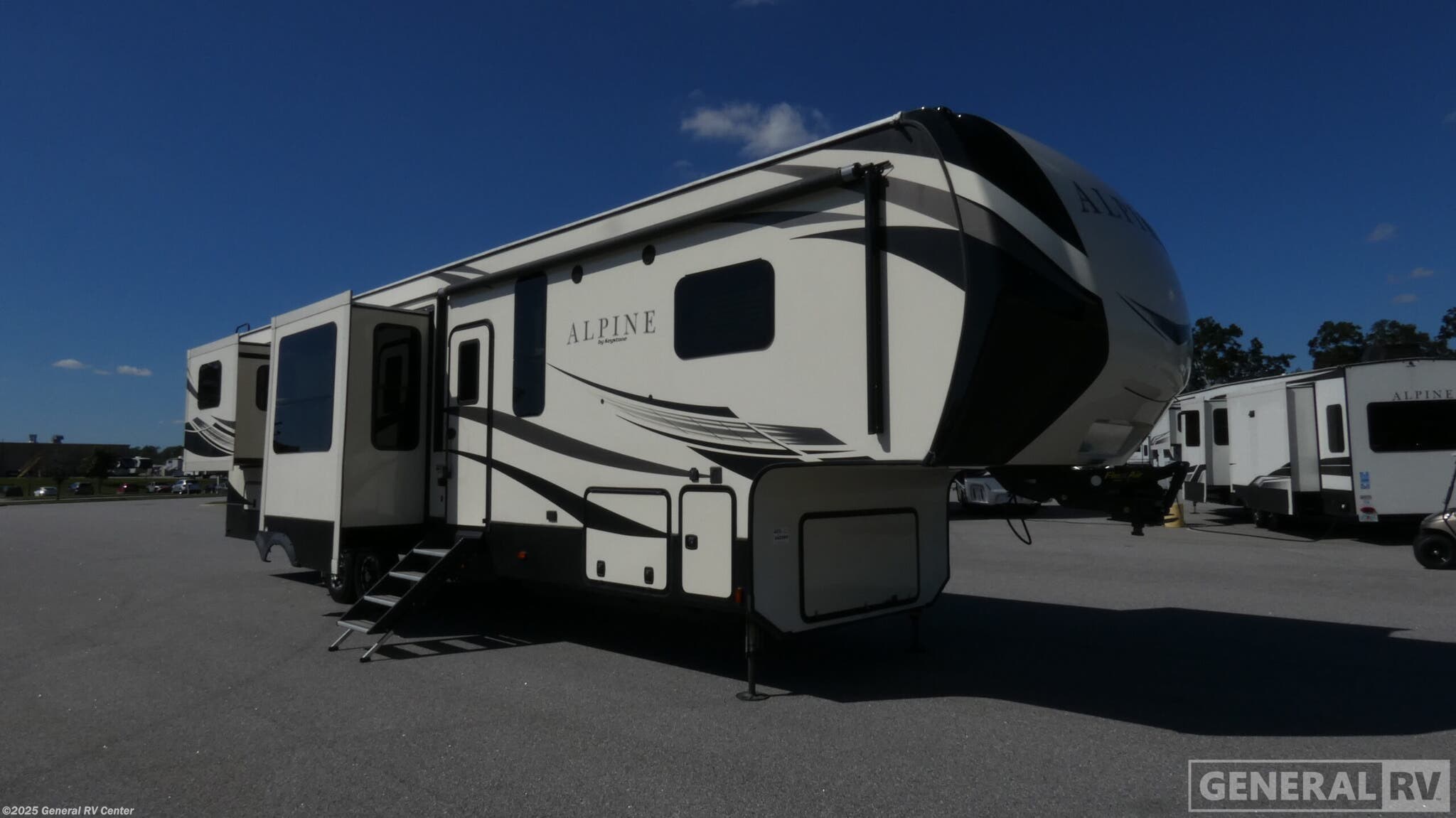 Used 2019 Keystone Alpine 3850RD available in Ocala, Florida