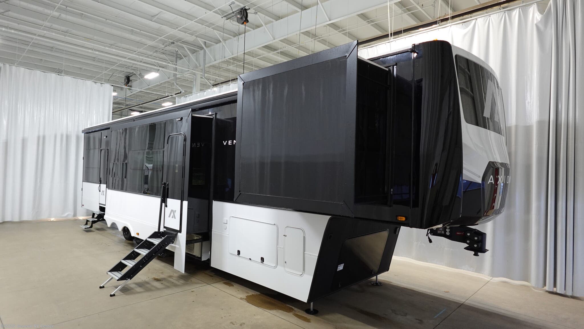 New 2027 Axiom Vendetta V4250 available in Ocala, Florida